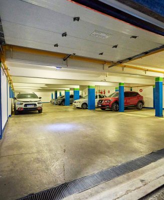 Garage-Cubierto